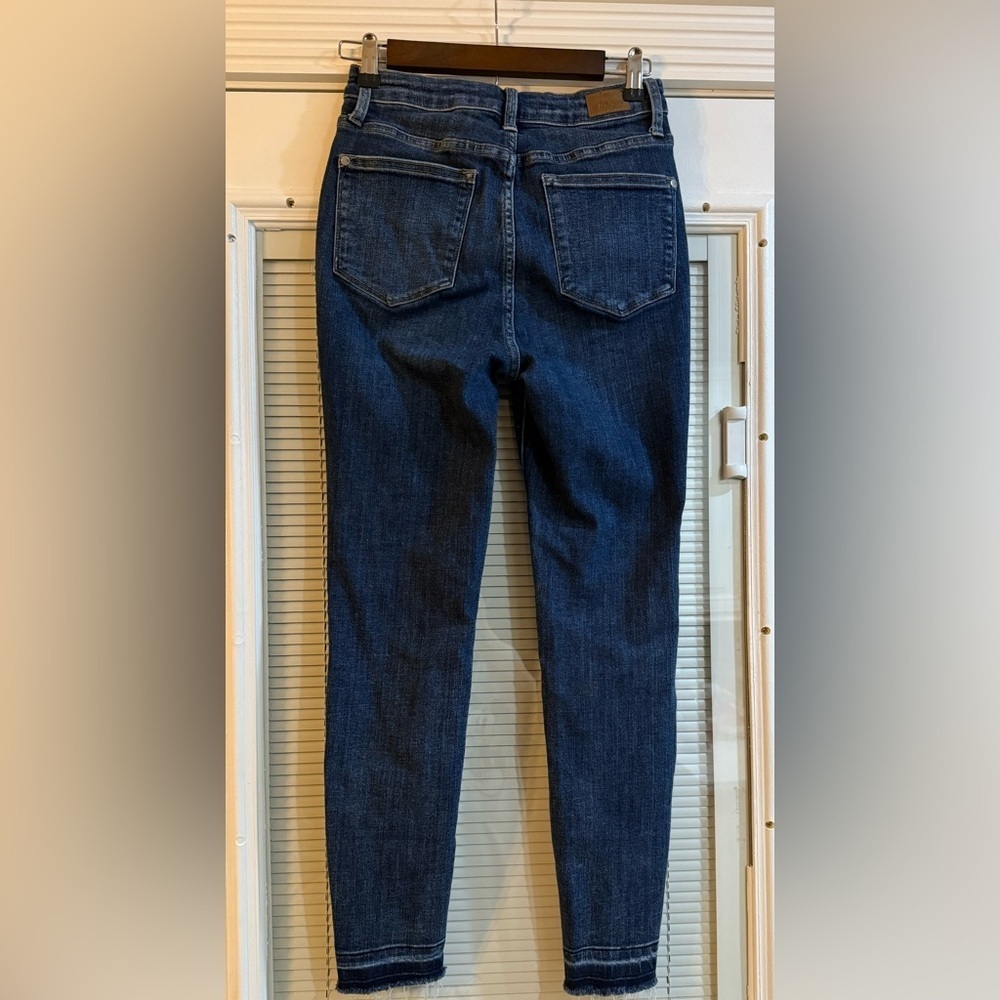 Judy Blue Skinny Fit Distressed Stretchy Jeans Size 5/27